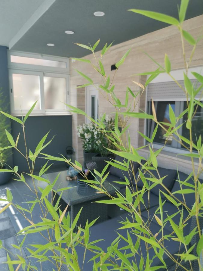 Apartmani Sarm Vir Eksteriør billede